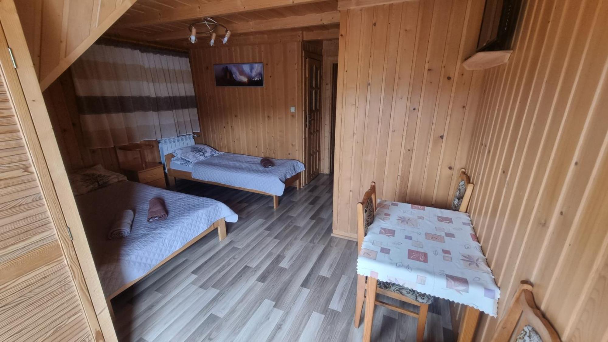 Pod Grusza Guest House Dzianisz Luaran gambar