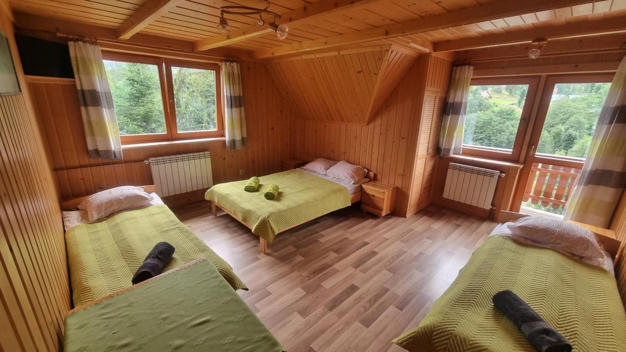Pod Grusza Guest House Dzianisz Luaran gambar